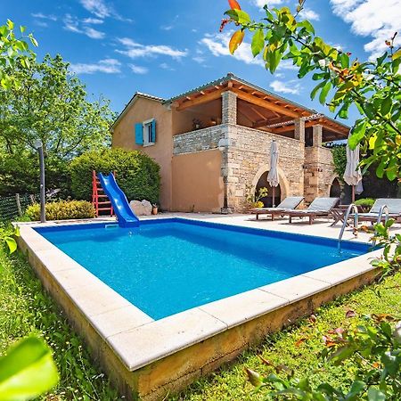 فيلا Casa Karnevali Žminj المظهر الخارجي الصورة